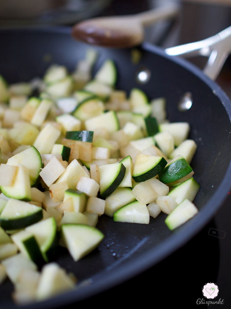 Ein vegetarisches Rezept: Die leckerste und schnelle Gemüsepfanne im YUMMIE! Montagsmampf...