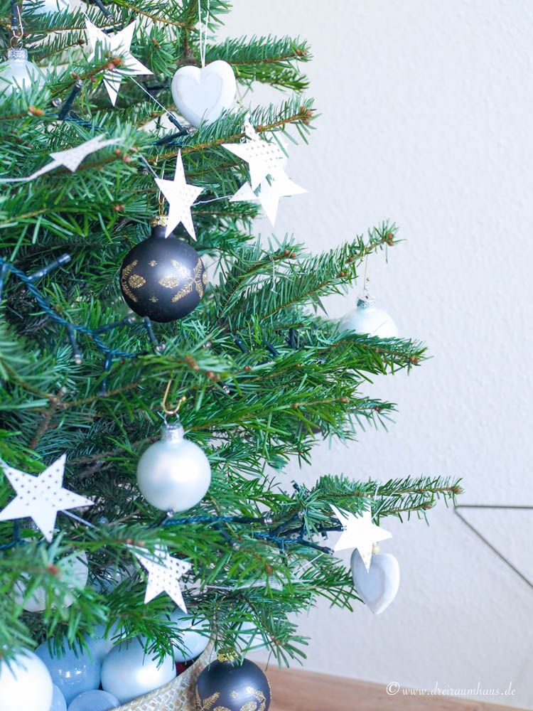 Mein Glück hängt nicht an Weihnachtskugeln...ein Weihnachtsbaum für den Neuanfang! Shop Weihnachtsdeko!