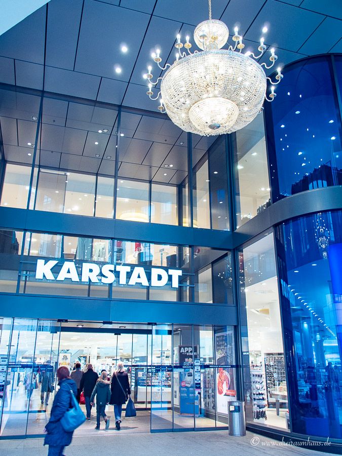Warum Shopping bei KARSTADT Leipzig ein echtes Erlebnis ist...ich trage jetzt rote Schuhe und eine Jeans mit Schmetterlingen!